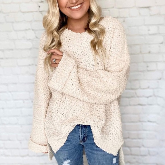 MACARON | Sweaters | Macaron Popcorn 